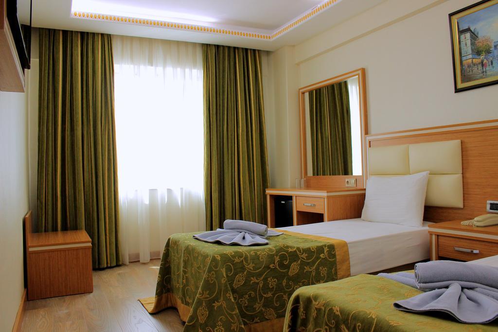 Hotel Buyuk Paris Κωνσταντινούπολη Εξωτερικό φωτογραφία