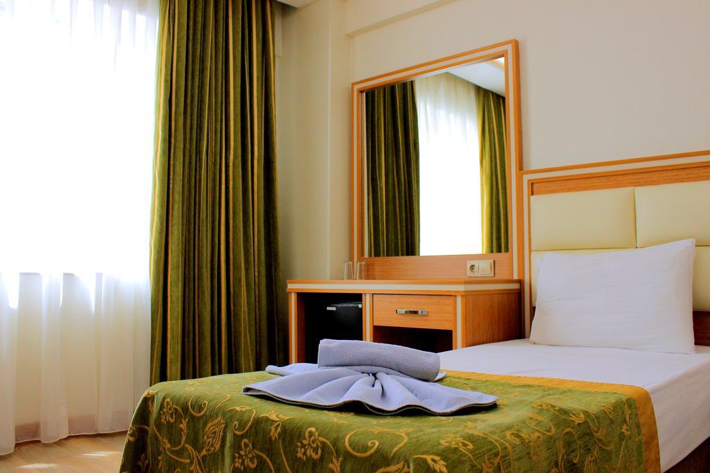 Hotel Buyuk Paris Κωνσταντινούπολη Εξωτερικό φωτογραφία