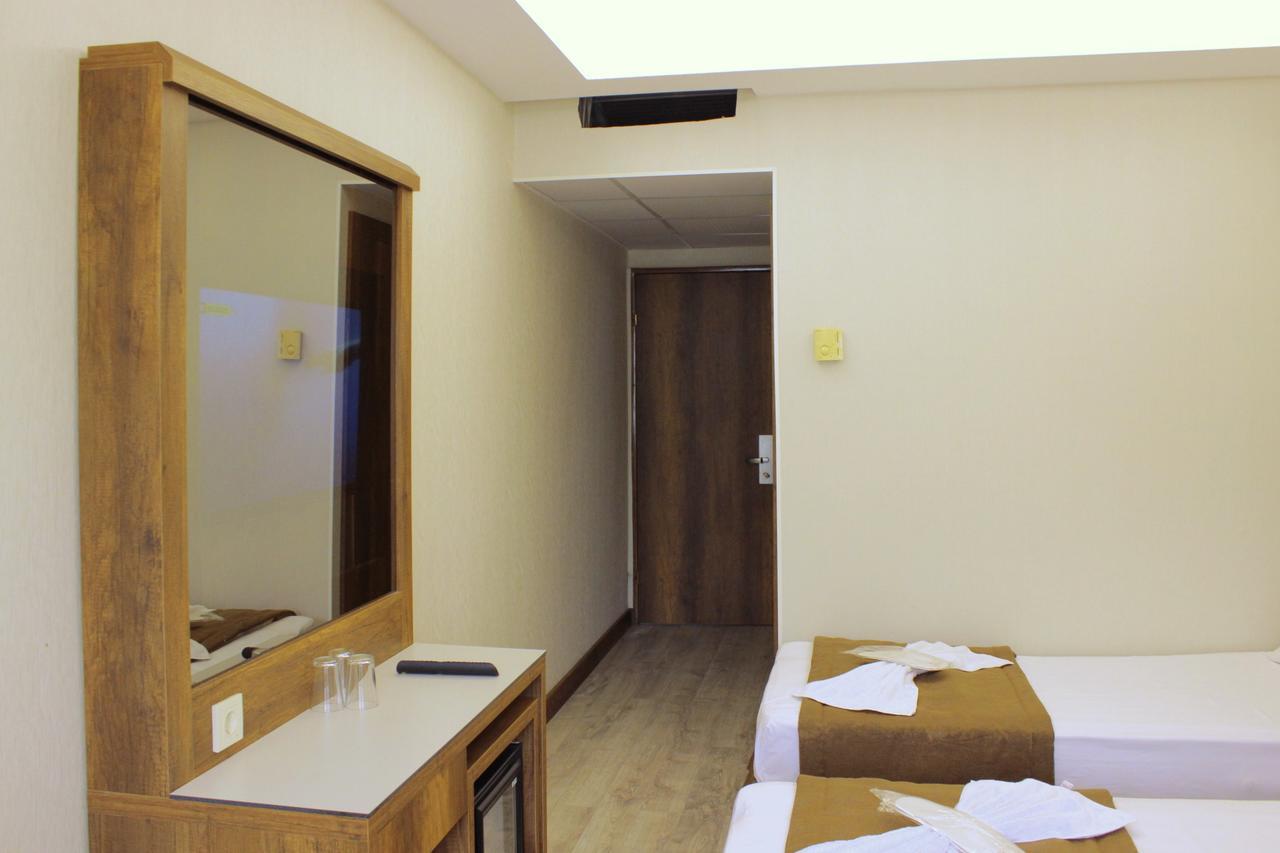 Hotel Buyuk Paris Κωνσταντινούπολη Εξωτερικό φωτογραφία